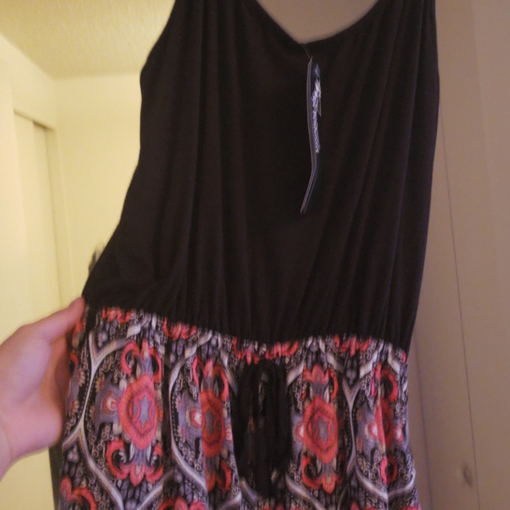 Romper - Picture 2 of 2